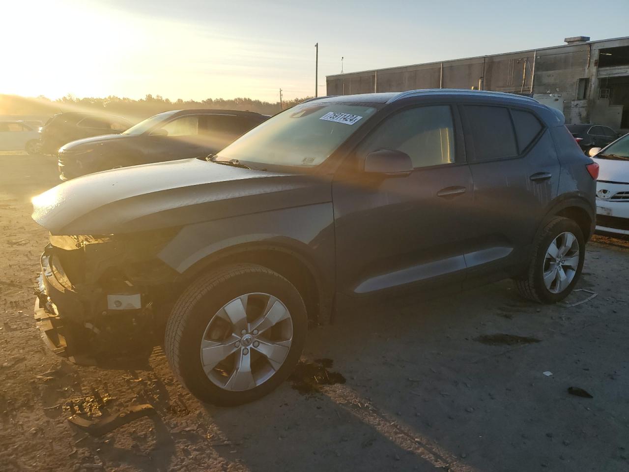 Lot #3028635950 2021 VOLVO XC40 T4 MO