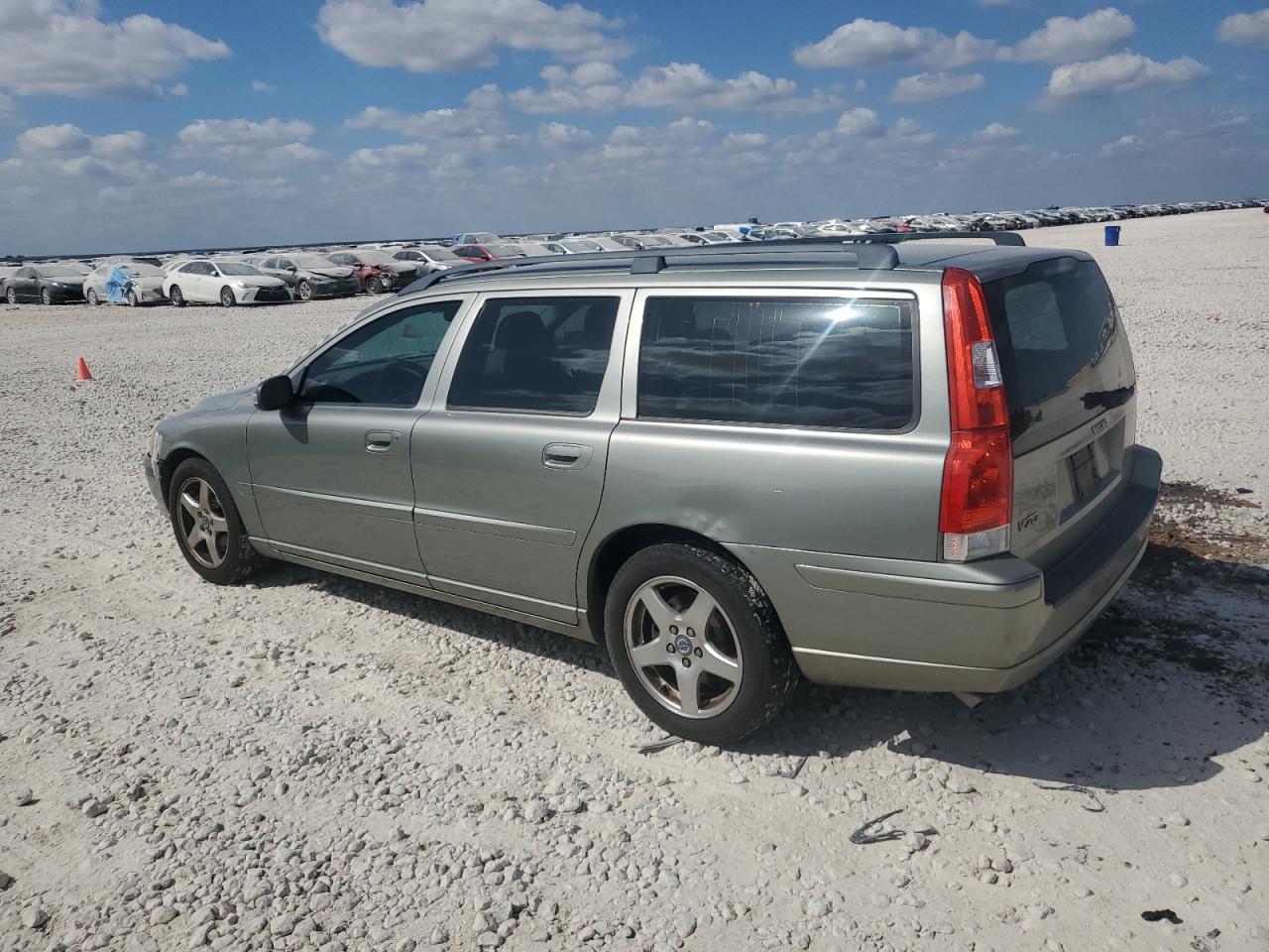 Lot #2931366011 2007 VOLVO V70