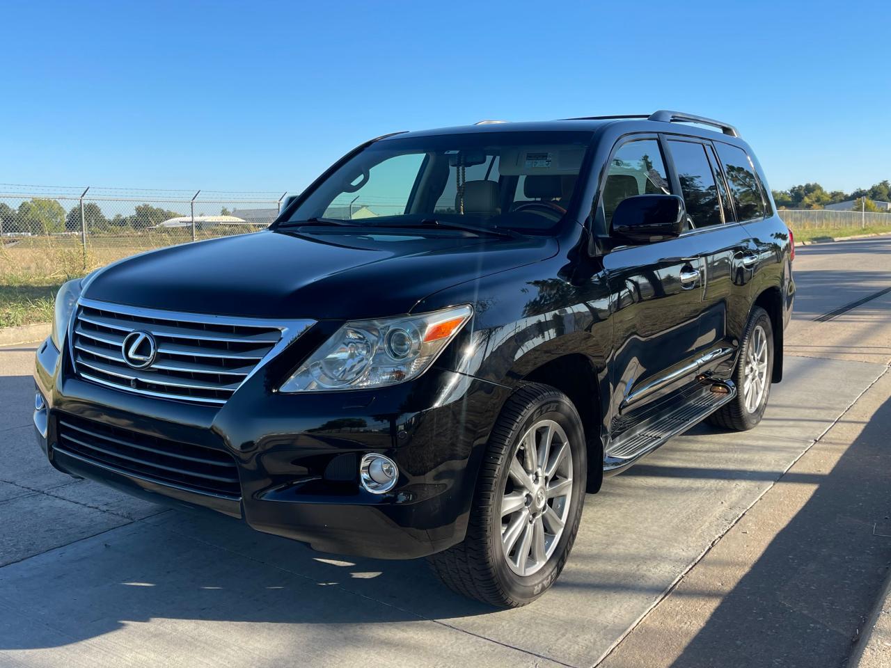 Lot #2923076073 2011 LEXUS LX 570