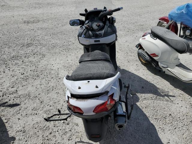 2018 SUZUKI AN650 A JS1CP51B0J2100525