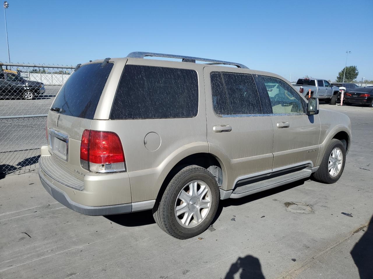 Lot #2921091500 2004 LINCOLN AVIATOR