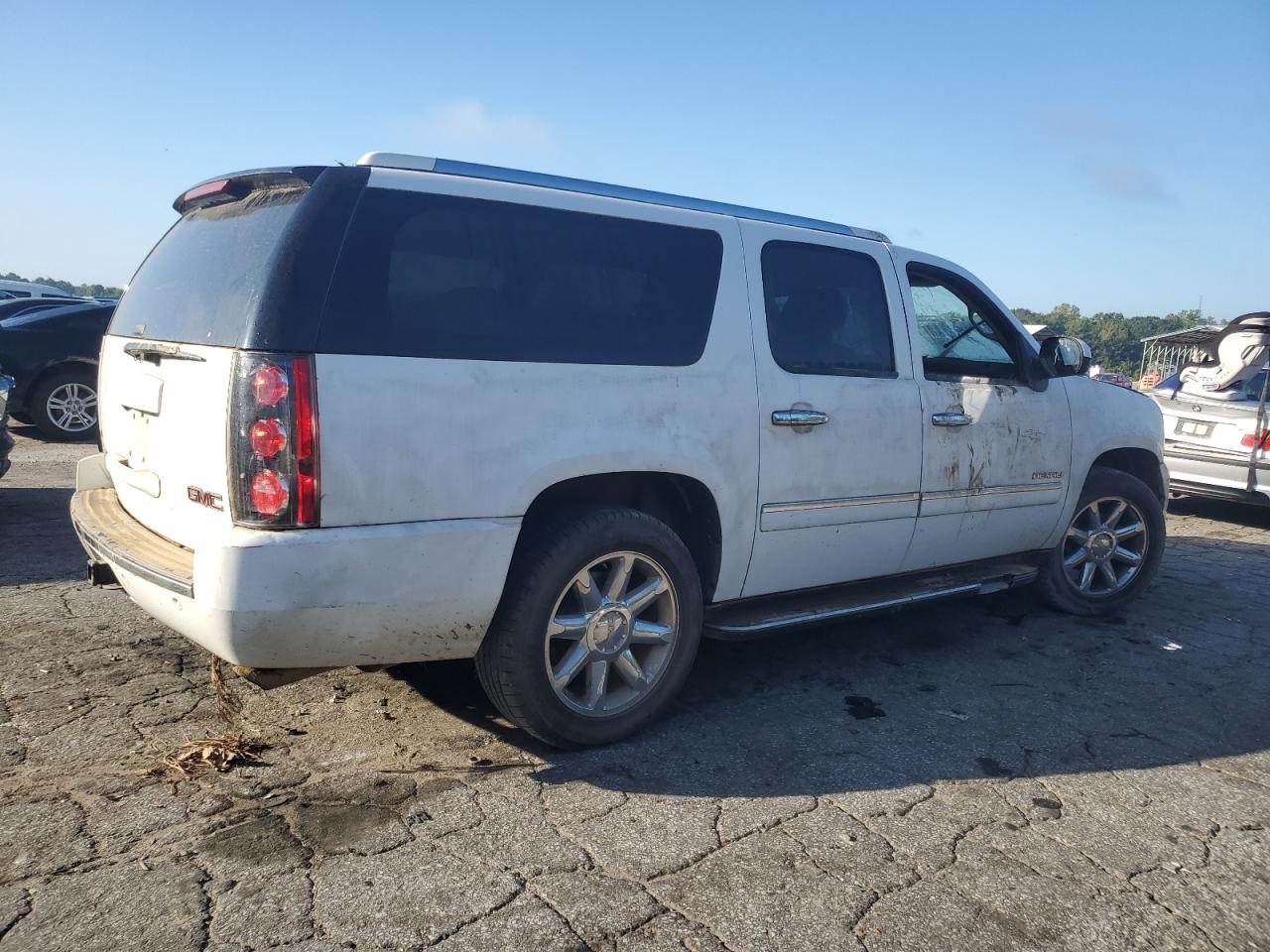 Lot #2956851915 2010 GMC YUKON XL D