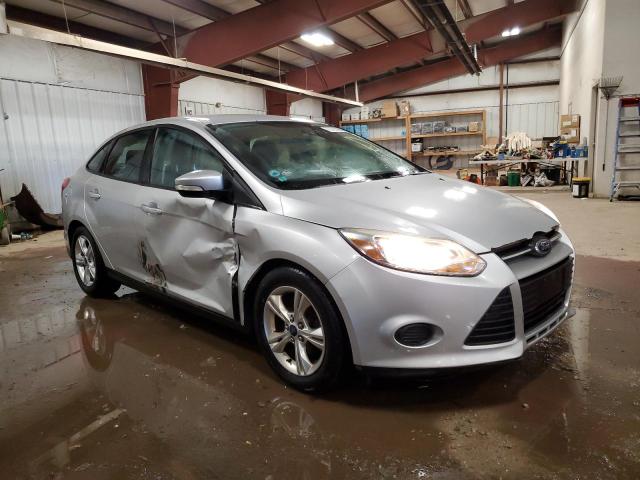 VIN 1FADP3F2XEL244581 2014 Ford Focus, SE no.4