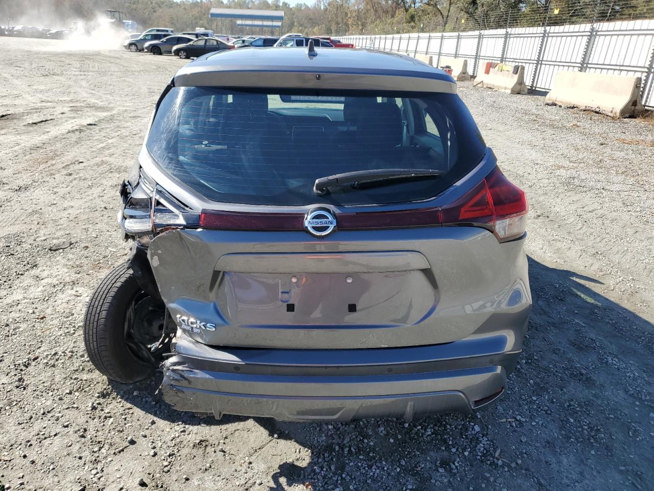 Lot #2954941208 2021 NISSAN KICKS S