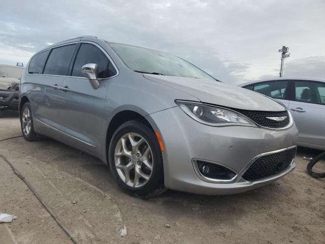 VIN 2C4RC1GG6HR527985 2017 Chrysler Pacifica, Limited no.4