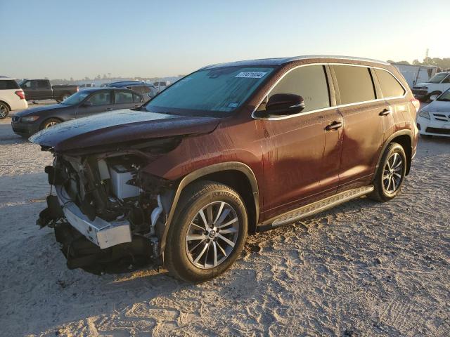 VIN 5TDKZRFH8JS276201 2018 Toyota Highlander, SE no.1