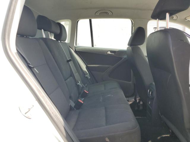 2017 VOLKSWAGEN TIGUAN S - WVGAV7AX6HK055039