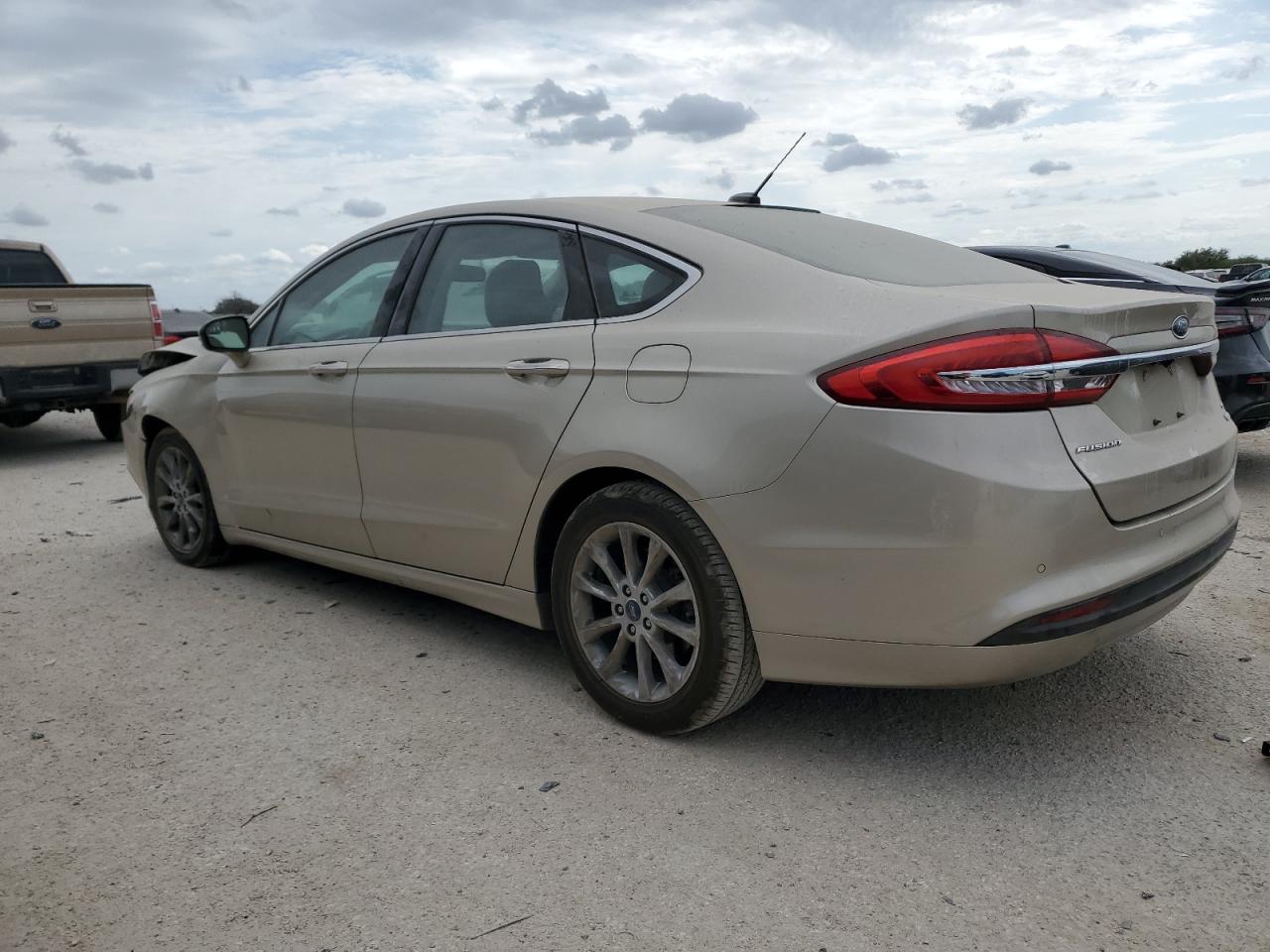 Lot #3030685113 2017 FORD FUSION SE