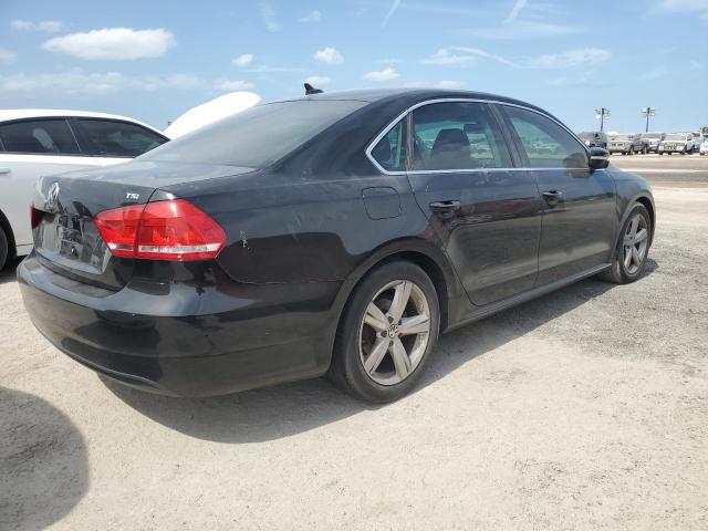 2015 VOLKSWAGEN PASSAT S - 1VWAT7A30FC081566