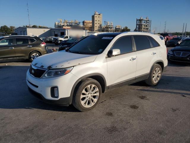 VIN 5XYKU4A74FG613175 2015 KIA Sorento, EX no.1