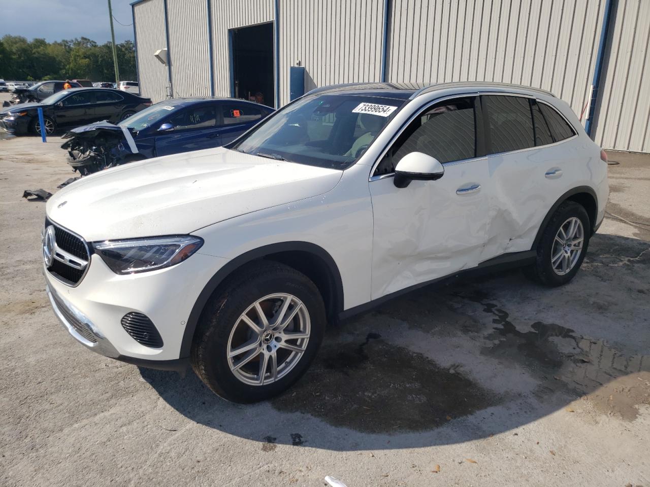 Mercedes-Benz GLC-Class 2023 GLC300 4MATIC