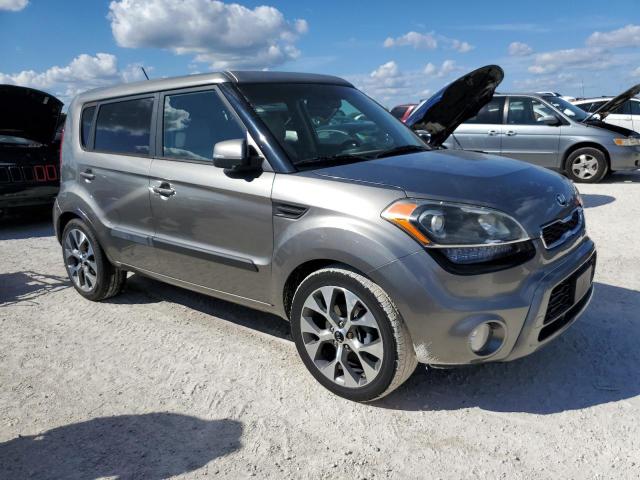 VIN KNDJT2A68D7626130 2013 KIA Soul, + no.4