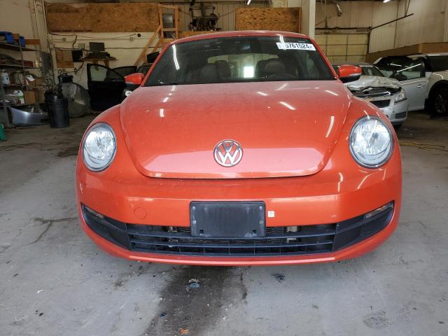 2016 VOLKSWAGEN BEETLE SE 3VWJ17AT0GM605563