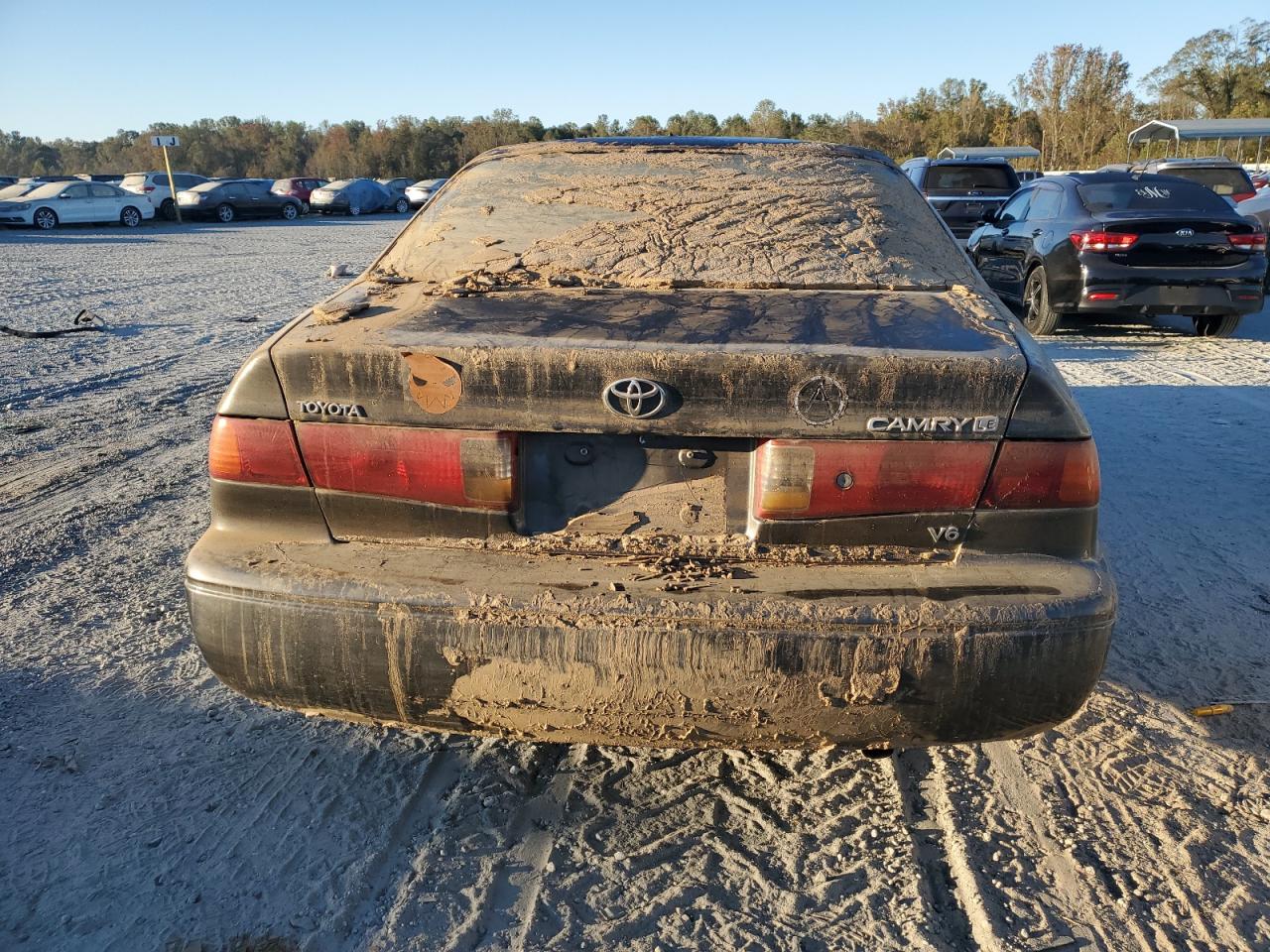 Lot #2970004918 2001 TOYOTA CAMRY LE