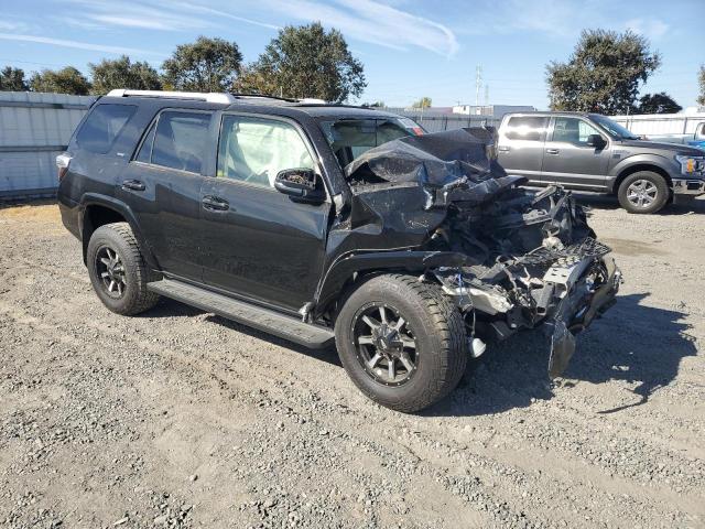 2015 TOYOTA 4RUNNER SR JTEBU5JRXF5257195