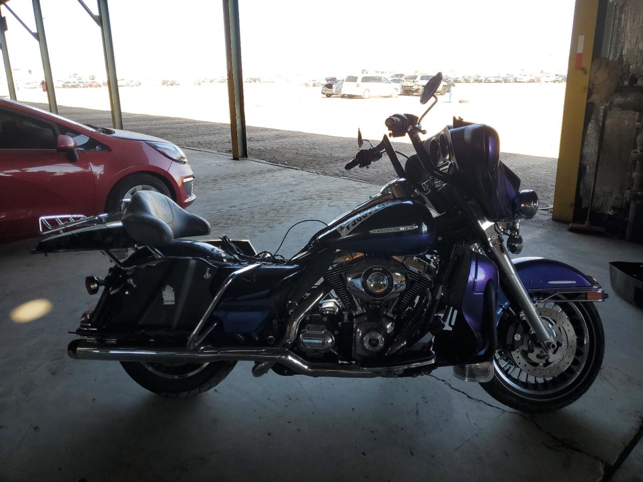  Salvage Harley-Davidson Fl