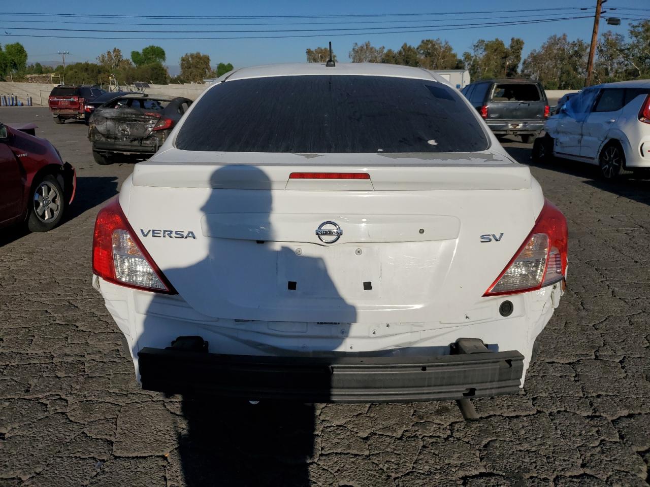 Lot #3006795586 2018 NISSAN VERSA S