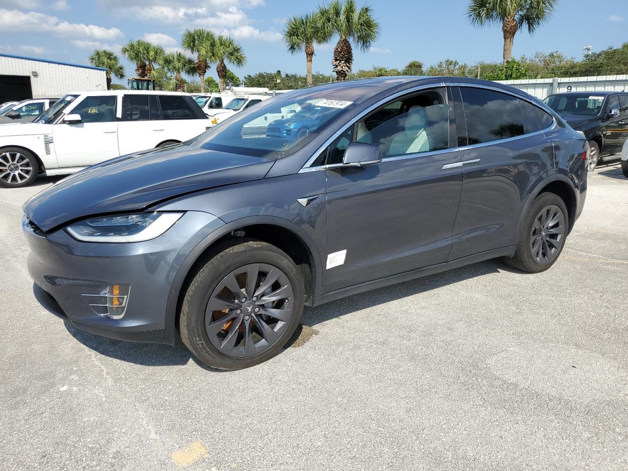 Tesla Model X 2018 