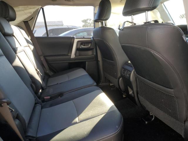 2021 TOYOTA 4RUNNER SR - JTENU5JR5M5910526