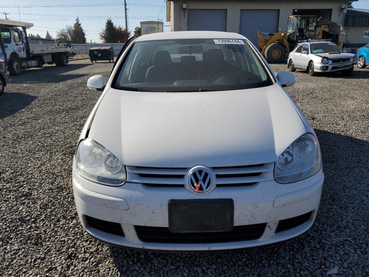 Lot #2921754582 2009 VOLKSWAGEN RABBIT