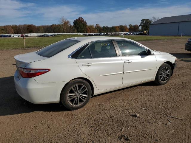 VIN 4T1BF1FK0FU483945 2015 Toyota Camry, LE no.3