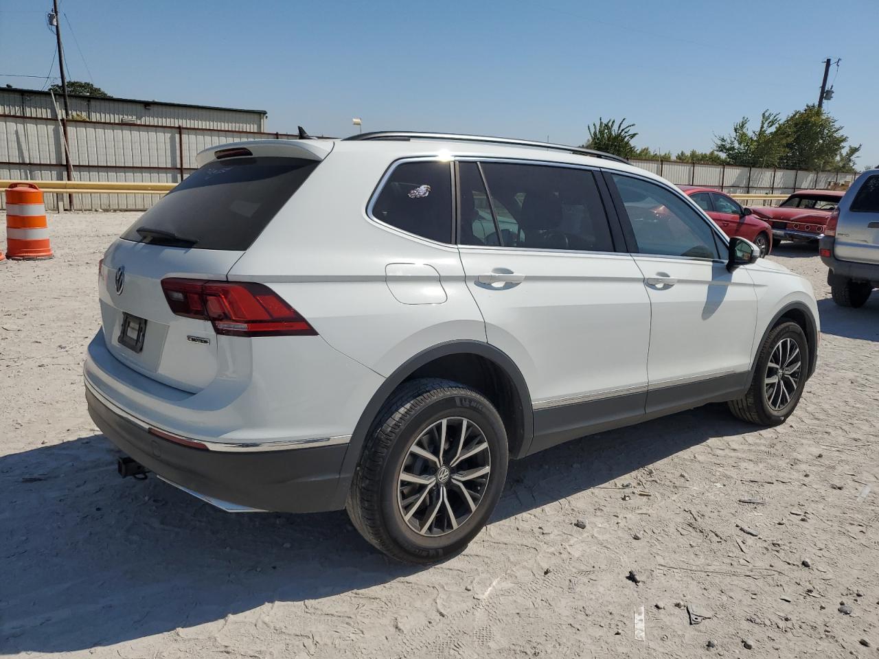 Lot #2955512615 2021 VOLKSWAGEN TIGUAN SE