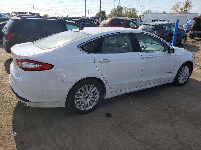 VIN 3FA6P0LU8FR181027 2015 Ford Fusion, Se Hybrid no.3