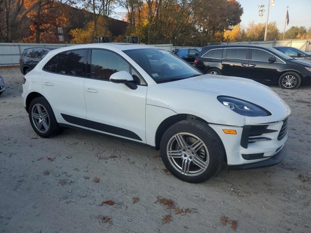 VIN WP1AA2A57KLB03116 2019 Porsche Macan no.4