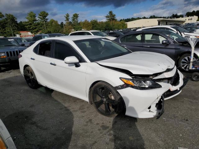 VIN 4T1B11HK2JU639987 2018 Toyota Camry, L no.4