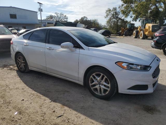 VIN 1FA6P0H72E5397511 2014 Ford Fusion, SE no.4