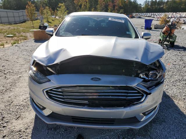 VIN 3FA6P0LUXJR131688 2018 Ford Fusion, Se Hybrid no.5