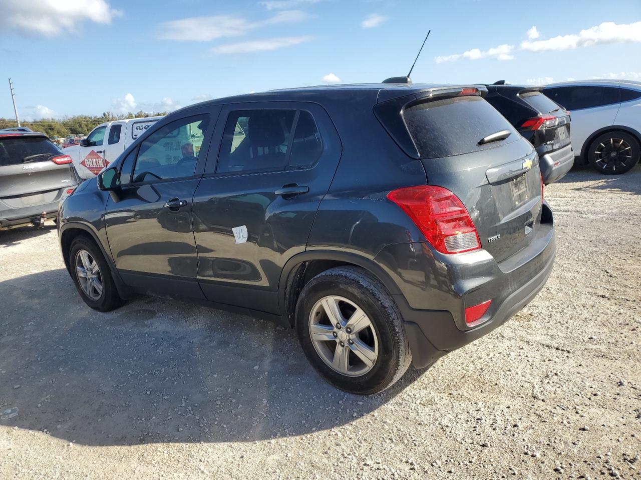 Lot #2943263903 2020 CHEVROLET TRAX LS