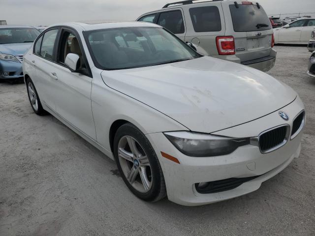 VIN WBA3C3G50ENS67315 2014 BMW 3 Series, 320 I Xdrive no.4