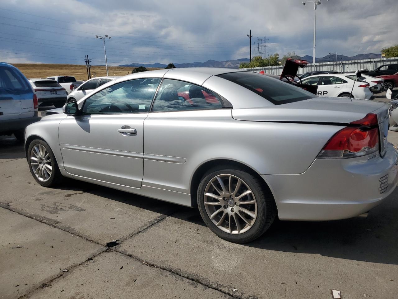 Lot #2891176244 2008 VOLVO C70 T5