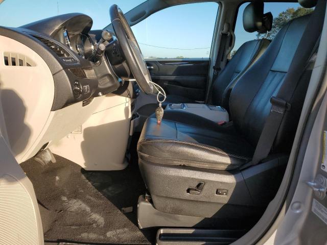 2016 CHRYSLER TOWN & COU - 2C4RC1BGXGR286406