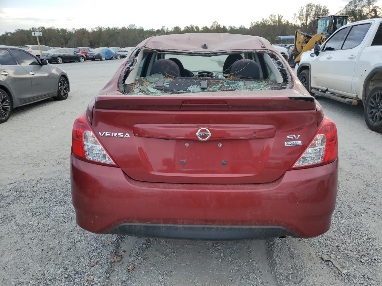 Lot #2924161162 2017 NISSAN VERSA S