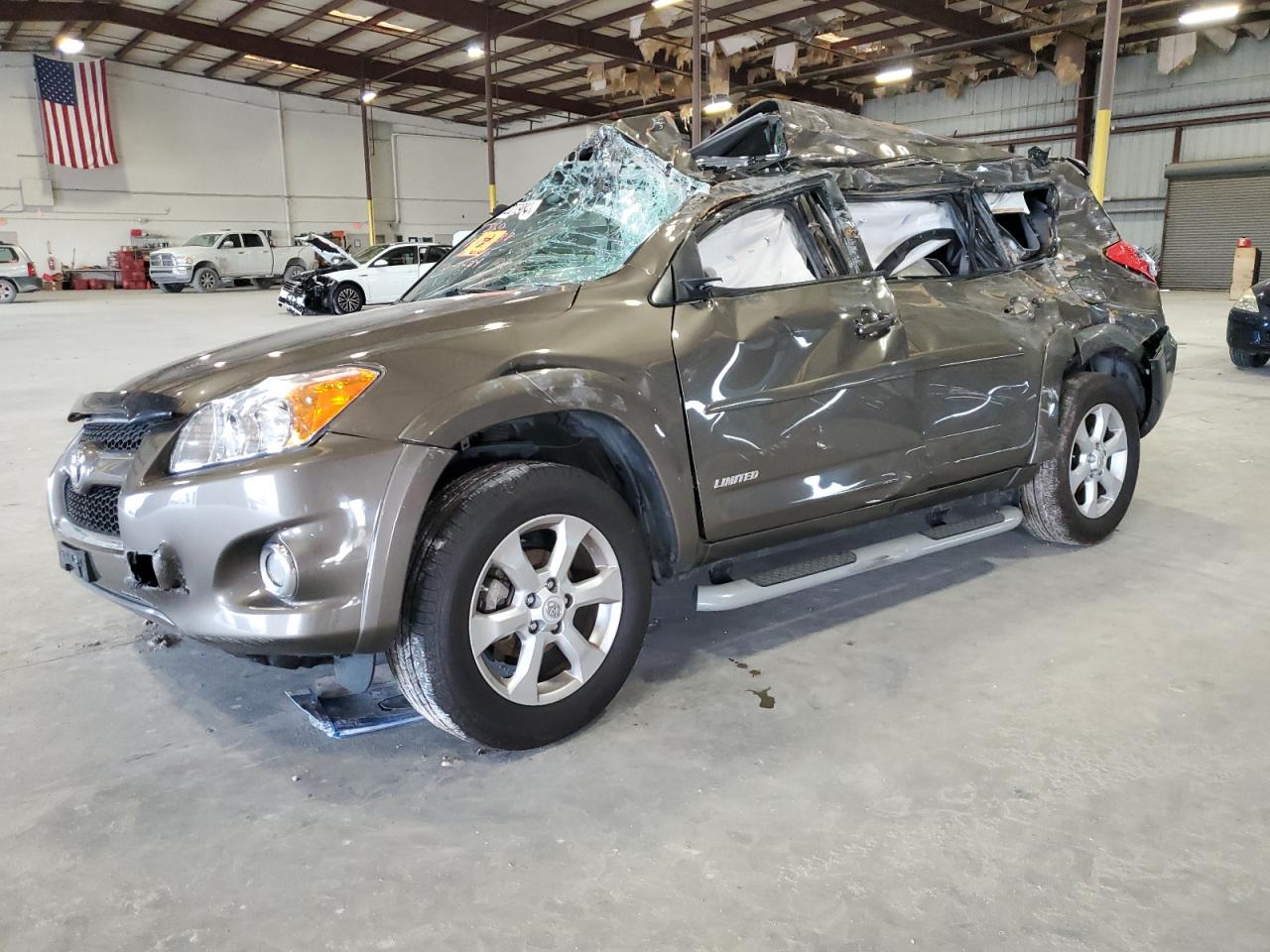 TOYOTA RAV4 LIMITED
