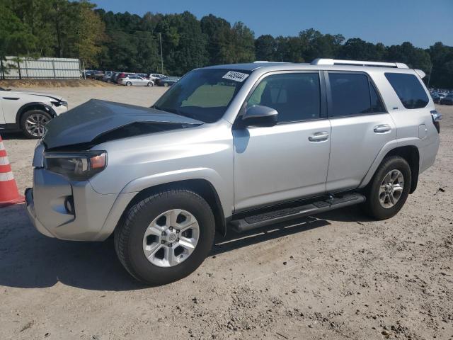 VIN JTEZU5JR6J5176556 2018 Toyota 4runner, SR5 no.1