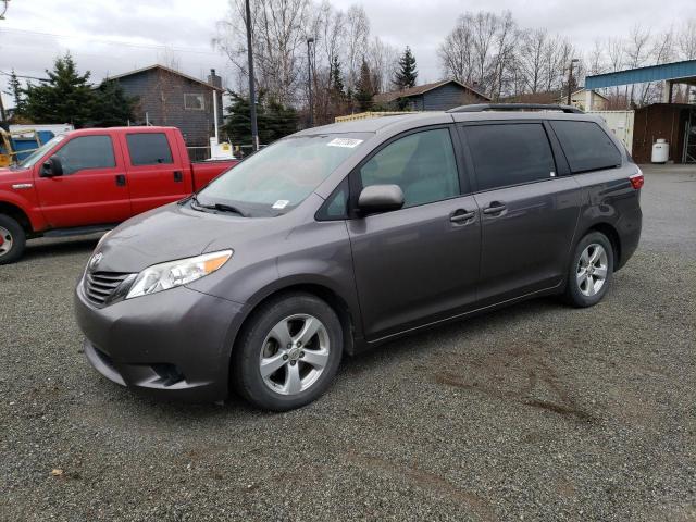 VIN 5TDKK3DC4FS648651 2015 Toyota Sienna, LE no.1