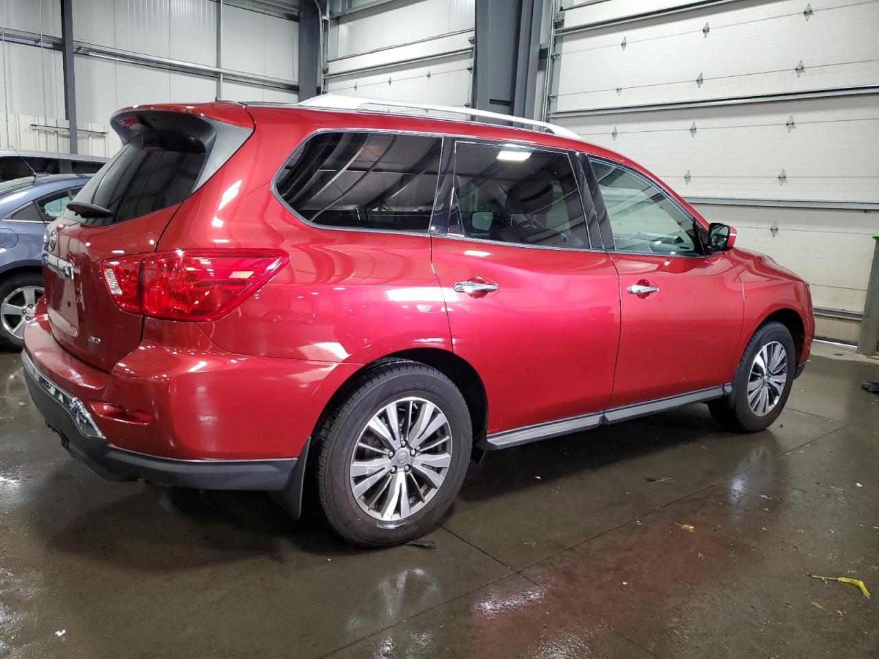 Lot #2928641936 2017 NISSAN PATHFINDER