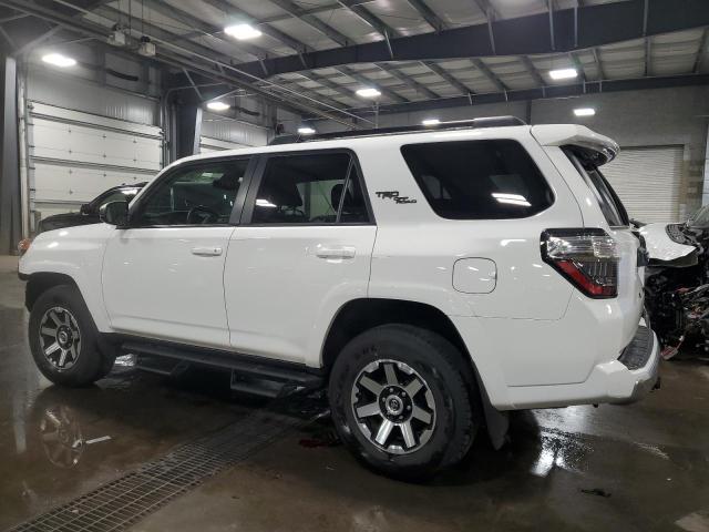 2020 TOYOTA 4RUNNER SR - JTEBU5JR6L5770648