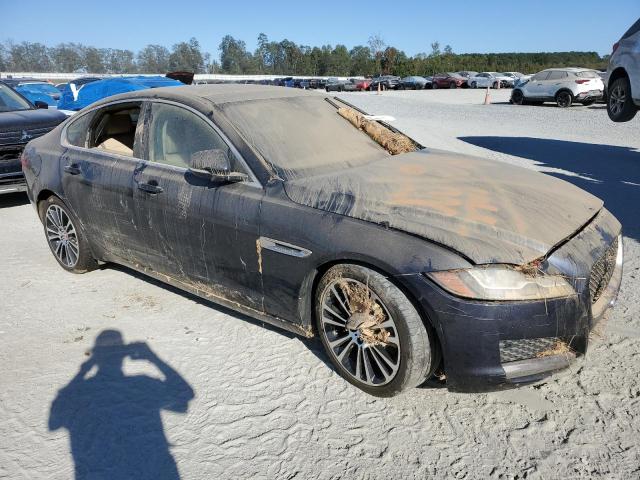 2017 JAGUAR XF PRESTIG - SAJBE4BV9HCY33365