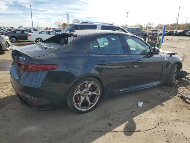 VIN ZARFAEAV0J7572408 2018 Alfa Romeo Giulia, Quadr... no.3