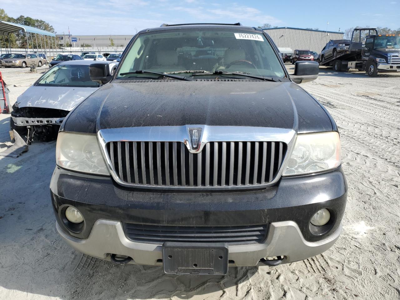 Lot #2979217971 2004 LINCOLN NAVIGATOR