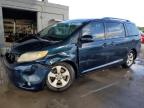 TOYOTA SIENNA LE photo