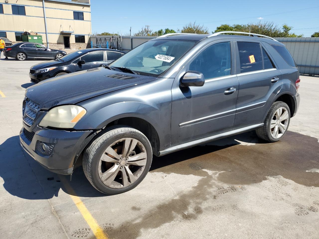 Mercedes-Benz M-Class 2010 ML350