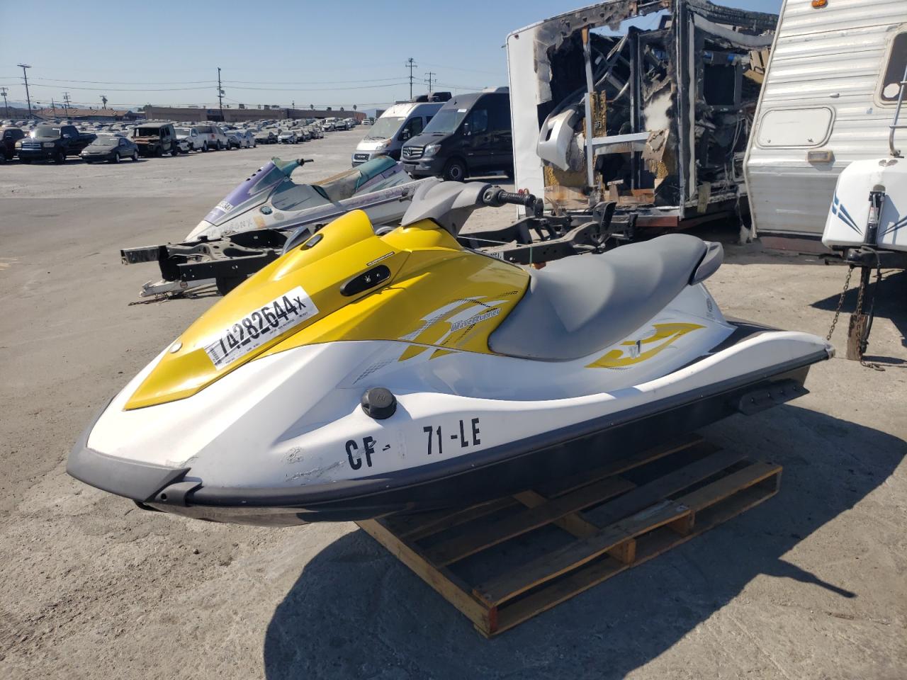 YAMAHA WAVERUNNER 2015 yellow   YAMA1141D515 photo #3