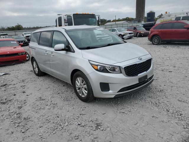 VIN KNDMB5C13H6242433 2017 KIA Sedona, LX no.4