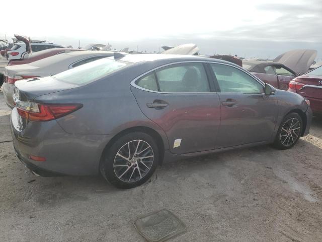 VIN 58ABK1GG4JU114285 2018 LEXUS ES350 no.3