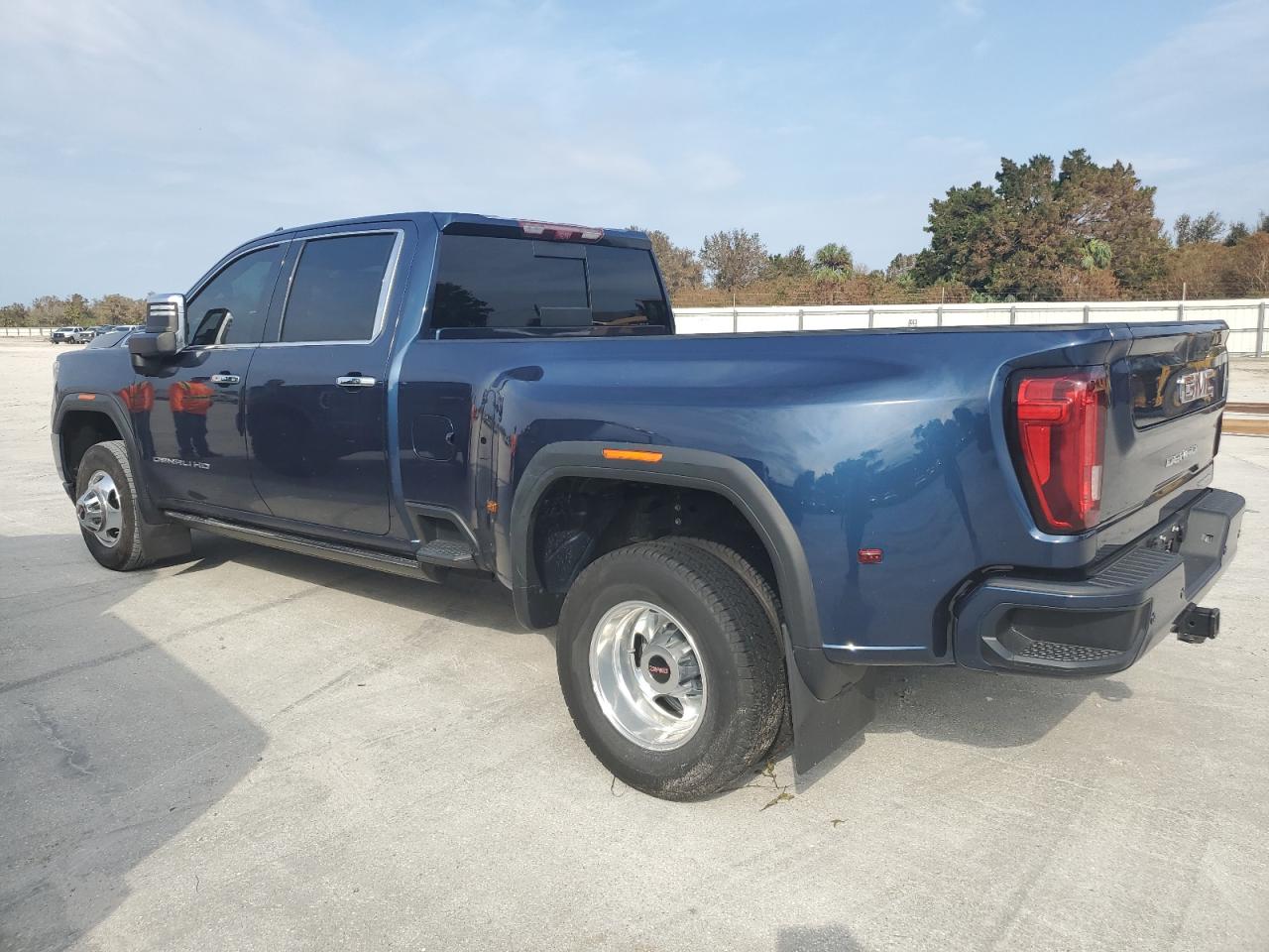 Lot #2974858267 2021 GMC SIERRA K35